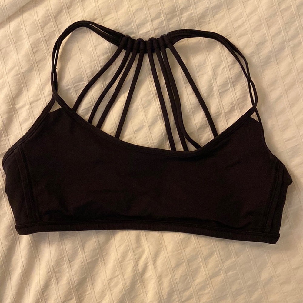 Black cross back sports bra